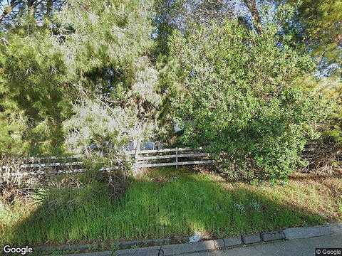 Gird, FALLBROOK, CA 92028