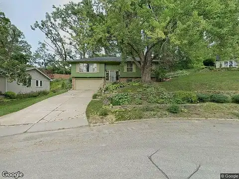Elmwood, CEDAR RAPIDS, IA 52402