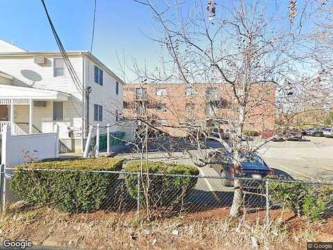 Broadway, LYNN, MA 01904