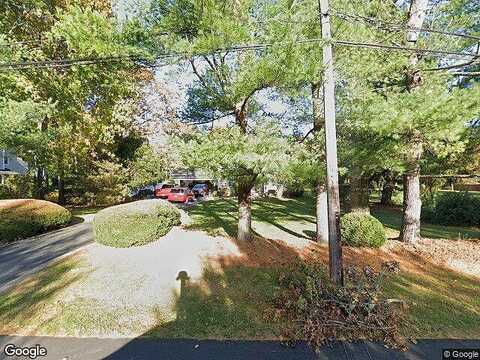 Stratford, GREENLAWN, NY 11740
