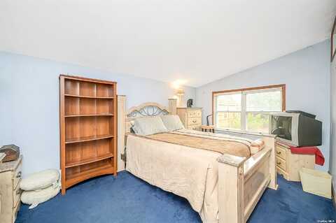 Wylde, MOUNT SINAI, NY 11766