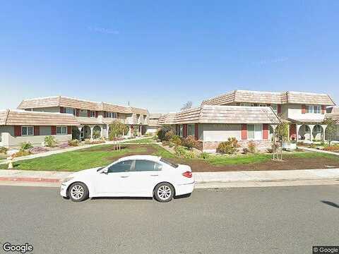 Larwin, CYPRESS, CA 90630