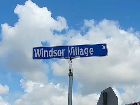 Windsor Vlg Dr, Baton Rouge, LA 70817