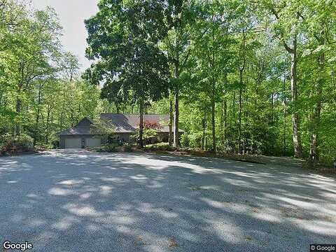 Laurinda, GREENSBORO, NC 27410