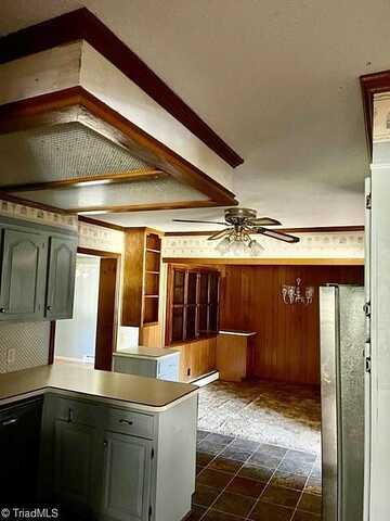 Eastcrest, MC LEANSVILLE, NC 27301
