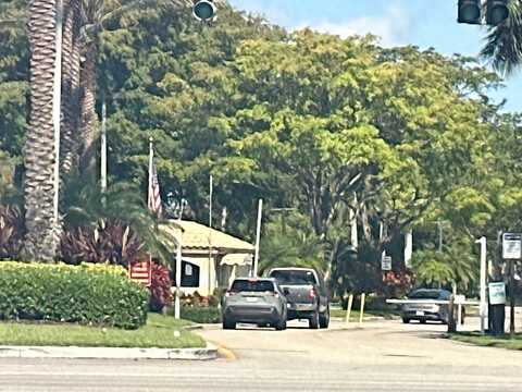 Fountains Drive S, #221, Lake Worth, FL 33467