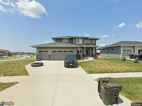 Dellwood, WAUKEE, IA 50263