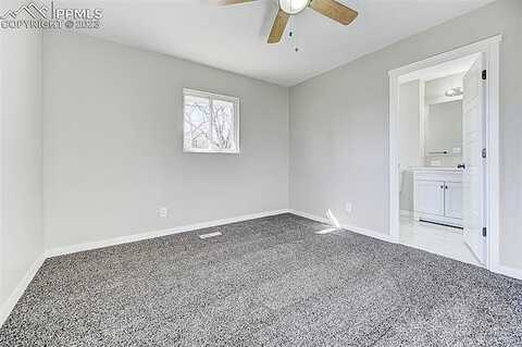 Arrawanna, COLORADO SPRINGS, CO 80909