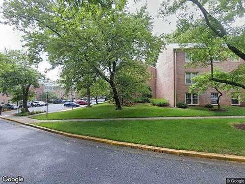 Westchester Park Dr #201, COLLEGE PARK, MD 20740