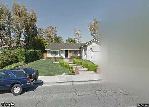 Avenida Antigua, YORBA LINDA, CA 92887