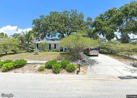 Lyndhurst, DUNEDIN, FL 34698