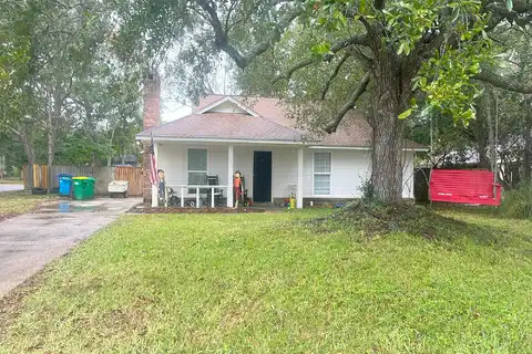 Oakhurst, OCEAN SPRINGS, MS 39564