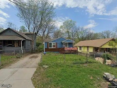 College, KANSAS CITY, MO 64132