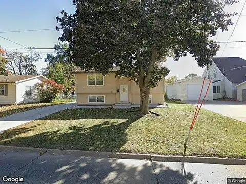 8Th, NEWTON, IA 50208