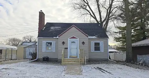 N Brinton Avenue, Dixon, IL 61021