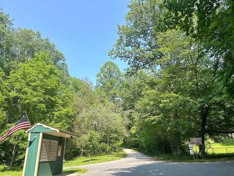 Geneva, FRANKLIN, NC 28734
