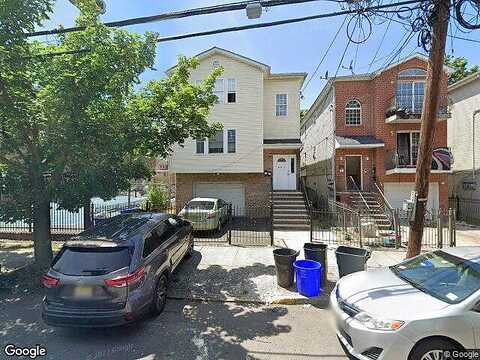 16Th, NEWARK, NJ 07108