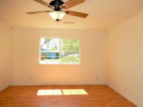 Azalea, LEMOORE, CA 93245
