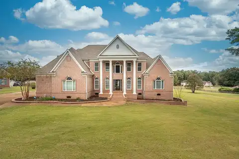 Estate, EADS, TN 38028