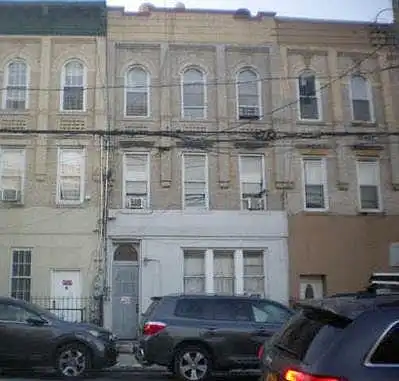 Glenmore, BROOKLYN, NY 11208