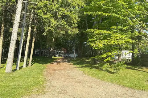 Gravel Lake, LAWTON, MI 49065