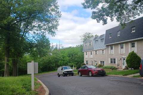 Village Ln, POTTSTOWN, PA 19464