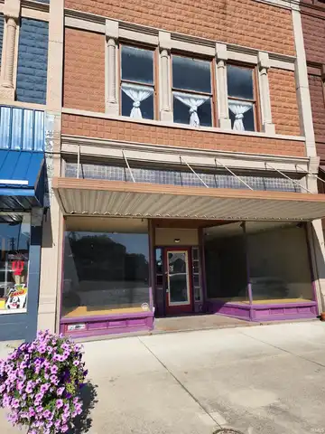 4 N Washington Street, Worthington, IN 47471