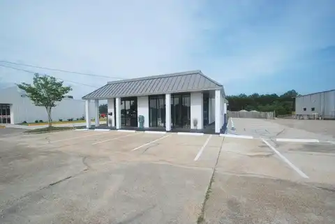 5267 Old Hwy 11, Hattiesburg, MS 39402