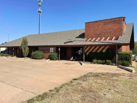 2613 N Van Buren, Enid, OK 73701