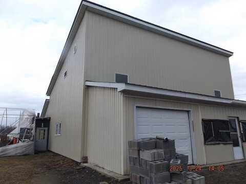 130 W Hatfield, Massena, NY 13662