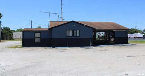 1235 W BROADWAY Street, Centralia, IL 62801