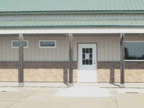 100 Alexander Dr, Tipton, IA 52772