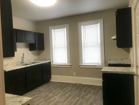 24Th, MILWAUKEE, WI 53206