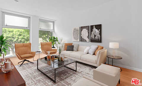 W 6Th Street #215, Los Angeles, CA 90017