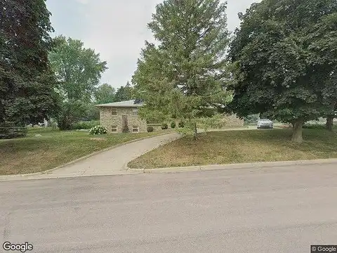 Sioux, SAINT PETER, MN 56082