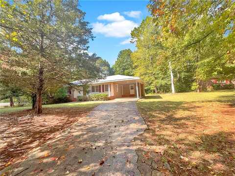 Susie, NEWNAN, GA 30265