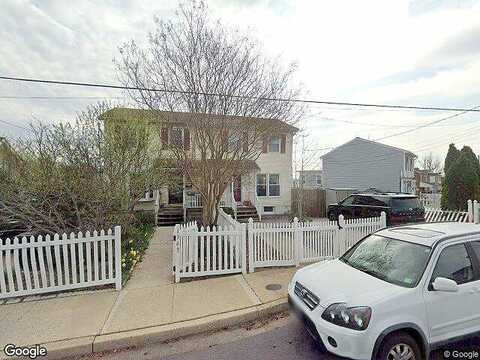Lowell, ARLINGTON, VA 22204