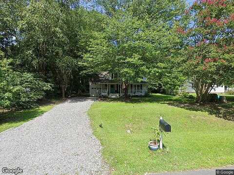 Kelly, GLOUCESTER, VA 23061