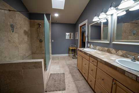 Kesley, TERREBONNE, OR 97760