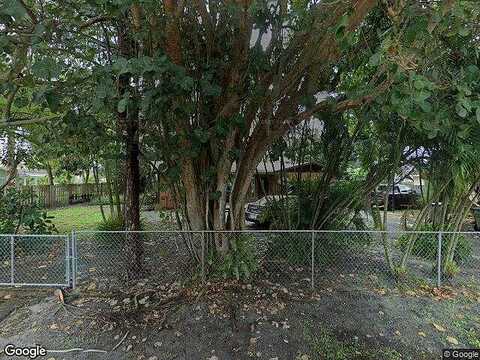 Forest, PALM SPRINGS, FL 33406