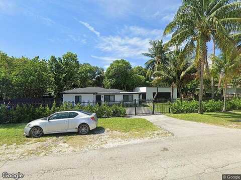 18Th, NORTH MIAMI, FL 33181