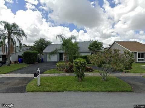 7Th, PEMBROKE PINES, FL 33024
