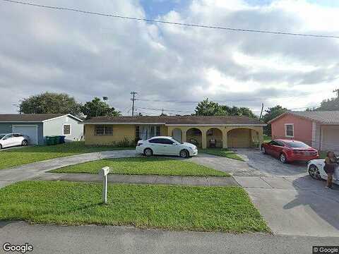 195Th, MIAMI GARDENS, FL 33056