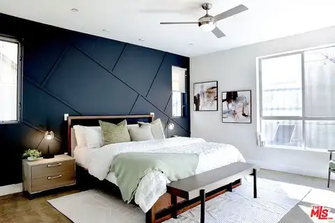 Detroit, LOS ANGELES, CA 90046
