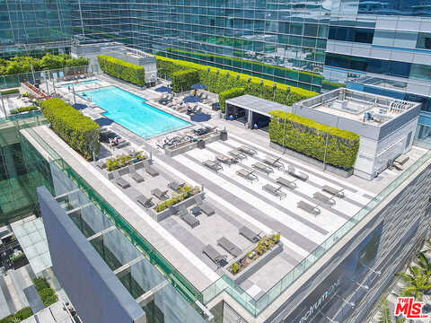 Olympic, LOS ANGELES, CA 90015