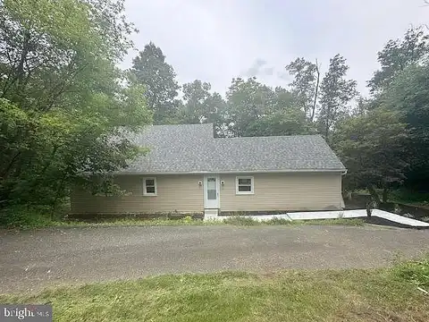 Mountain Rd, BARTO, PA 19504