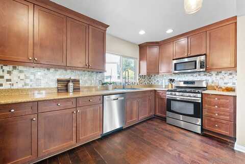 Walnut, CHULA VISTA, CA 91911