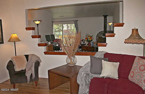 Sutter, LAKESIDE, AZ 85929
