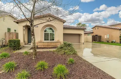 Tulare Street, Fresno, CA 93727