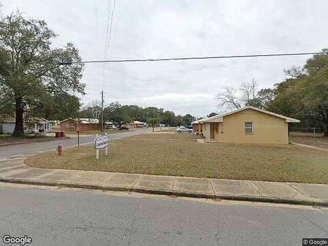 Edney Ave, Crestview, FL 32536